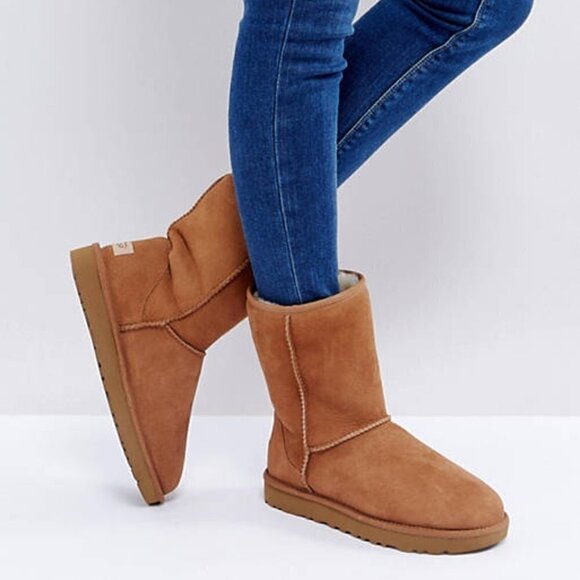 UGG Classic II Genuine Shearling Lined Short Boot US5 Chestnut Suede $170 - Picture 11 of 11